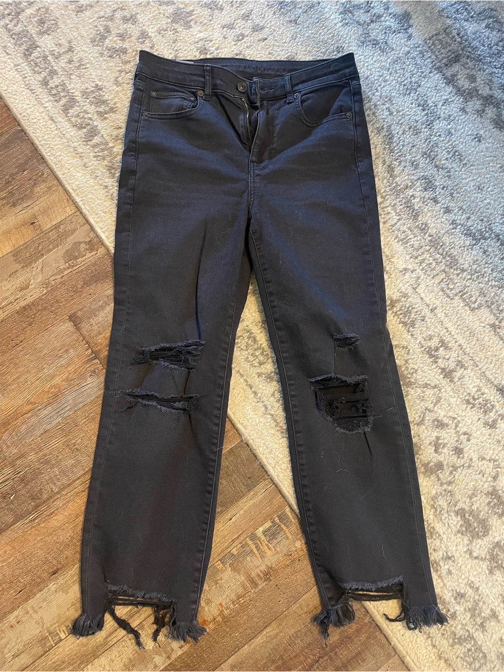 American Eagle Outfitters Black Distressed Ankle Crop Jeans